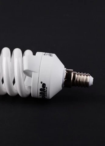 Лампа энергосберегающая E14 PL-SP 20W/827 techno Brille (253965342)
