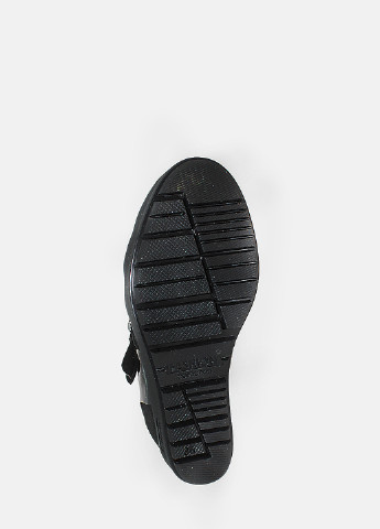 Осенние ботинки roэмират56 черный Olevit из натуральной замши