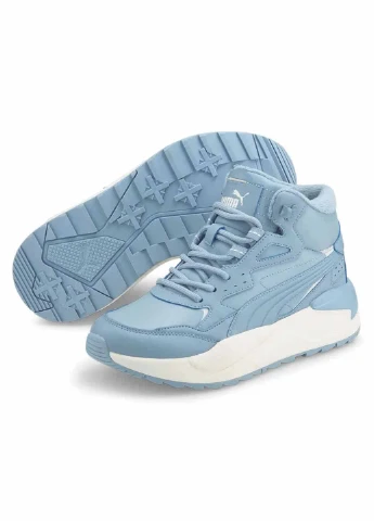 Осенние ботинки 388574-05 Puma с логотипом, с перфорацией, с белой подошвой из искусственной кожи