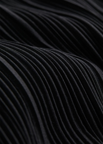 Черное кэжуал платье на запах, плиссированное H&M однотонное