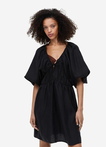 Черное кэжуал платье H&M однотонное