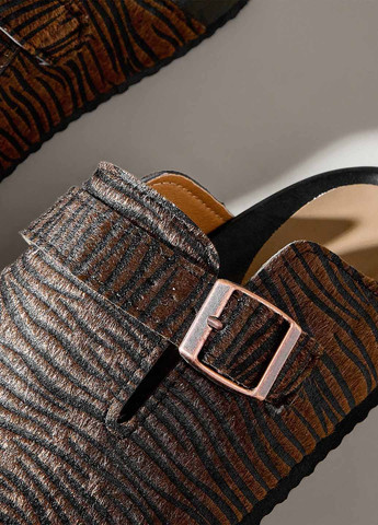 Коричневые туфли SHEIN без каблука