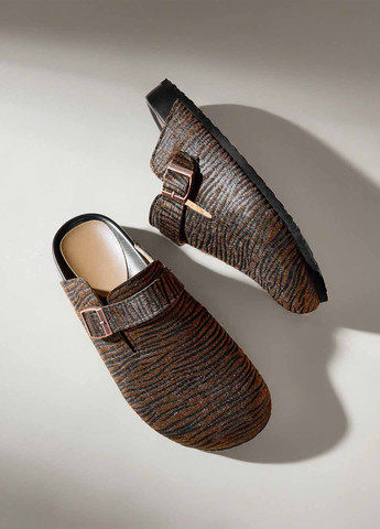 Коричневые туфли SHEIN без каблука