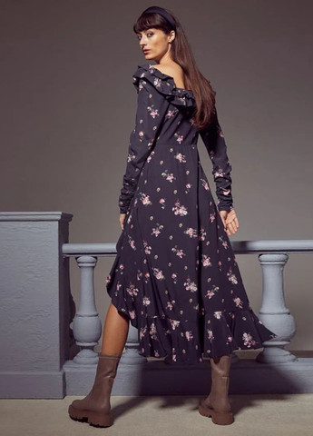 Черное кэжуал платье H&M с цветочным принтом