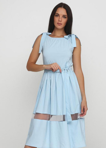 Голубое кэжуал свободное летнее платье с прозрачной вставкой на юбке gisalle голубой Podium однотонное
