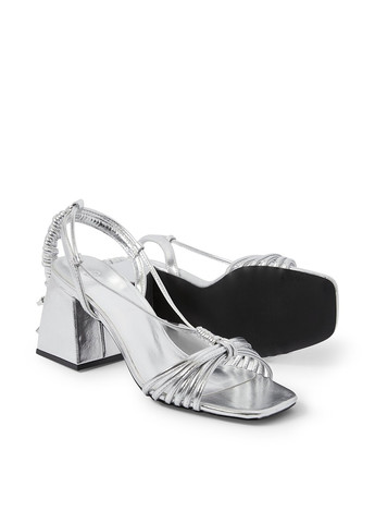 Серебряные босоножки C&A на завязках с тиснением, со шнуровкой