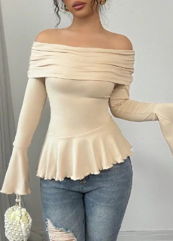 Бежевая блуза с баской SHEIN