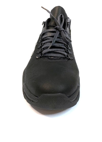Черные зимние кроссовки Levons