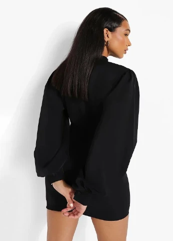 Черное кэжуал платье Boohoo однотонное