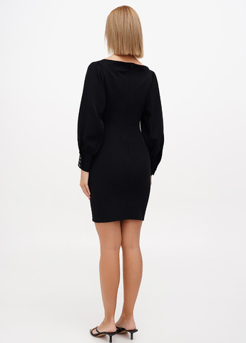 Чорна кежуал сукня футляр Sassofono Club однотонна