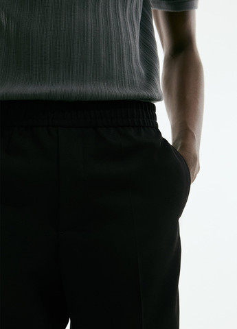 Черные кэжуал демисезонные классические брюки H&M