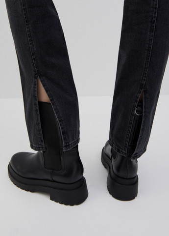 Черные демисезонные прямые джинсы Reserved