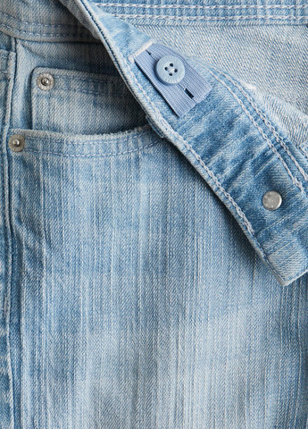 Светло-голубые демисезонные клеш джинсы H&M