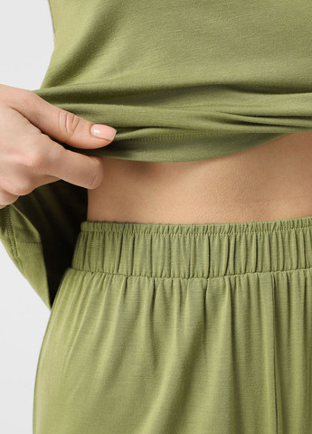 Оливкова всесезон піжама (майка, шорти) майка + шорти Promin