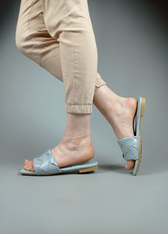 Голубые шлепанцы Stilli