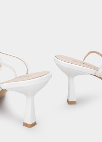 Белые босоножки Braska с ремешком плетение