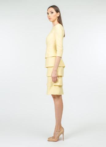 Желтое кэжуал платье BGL с абстрактным узором