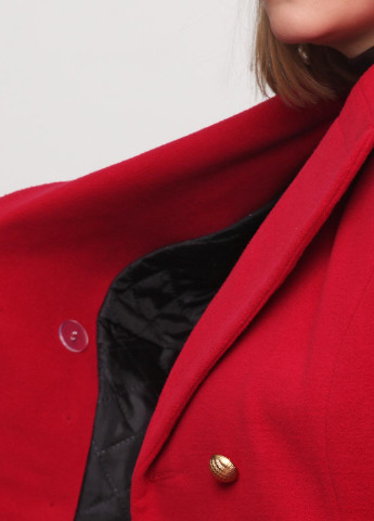 Малиновое демисезонное Пальто на пуговицах London design