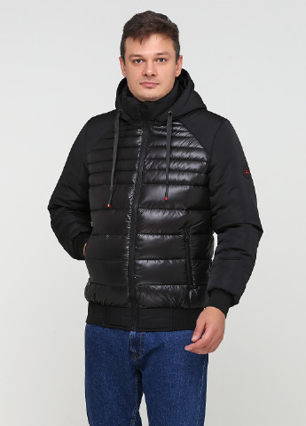 Черная зимняя куртка YRGADI