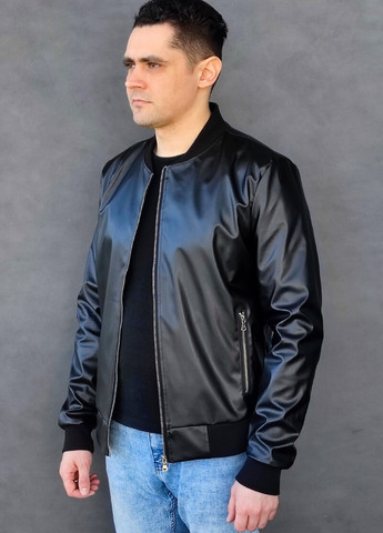 Чорна демісезонна куртка Sun's House