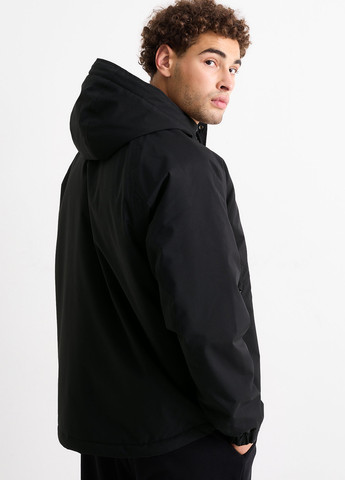 Черная демисезонная куртка C&A