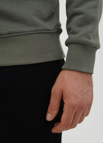 Оливковый свитшот Trend Collection однотонный без декора (328567390)