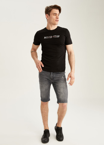 Чорна літня футболка DeFacto