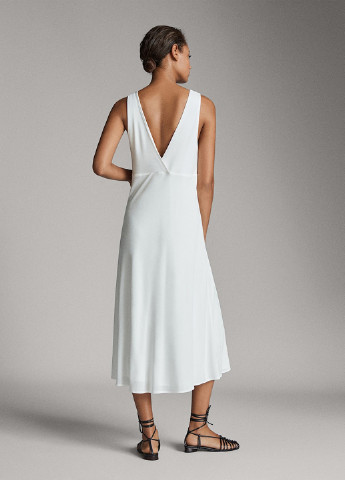 Белое кэжуал платье клеш Massimo Dutti однотонное