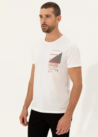 Біла футболка Pierre Cardin