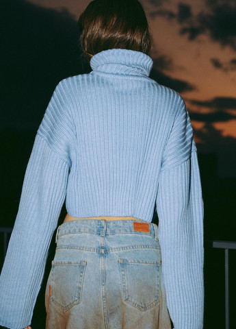 Блакитний демісезонний светр Gepur