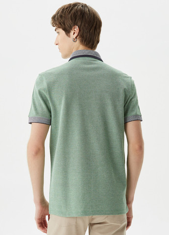 Светло-зеленая футболка-поло для мужчин Lacoste в полоску