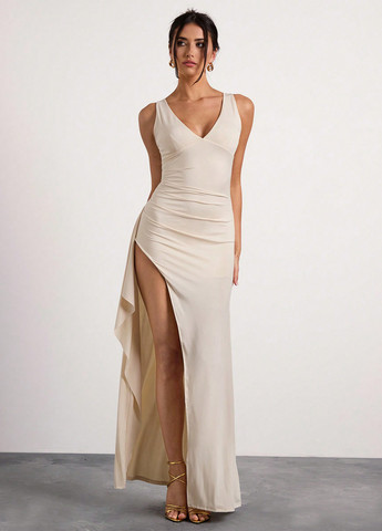 Бежевое коктейльное, кэжуал платье SHEIN однотонное