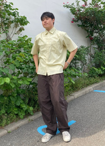 Светло-желтая кэжуал рубашка однотонная Uniqlo