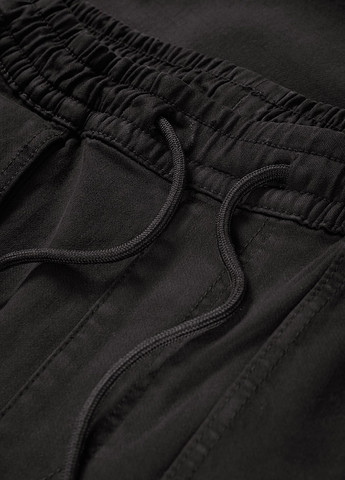 Черные кэжуал демисезонные зауженные, карго брюки C&A