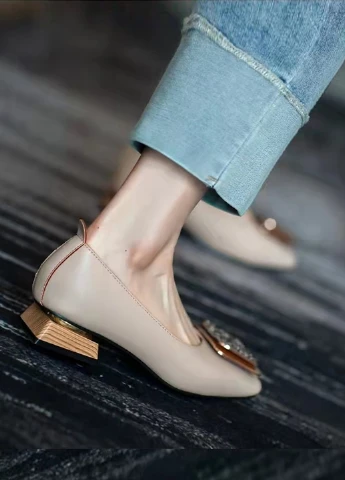 SHEIN Туфлі туфлі-човники бежевий з штучна шкіра, китай — демісезон (344453979)
