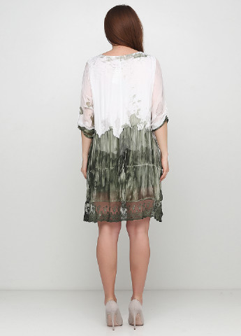 Оливковое (хаки) кэжуал платье клеш Made in Italy с абстрактным узором