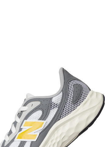 Сірі Осінні кросівки New Balance Arishi v4