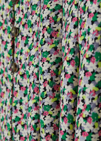 Зеленая кэжуал цветочной расцветки юбка H&M клешированная