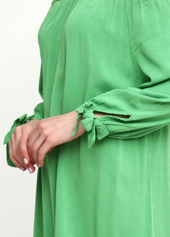 Зелена кежуал сукня Mia & Mi однотонна