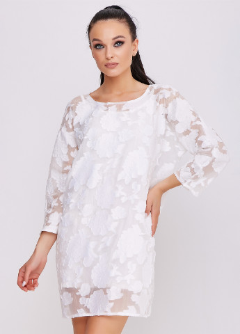 Белое кэжуал платье ST-Seventeen фактурное