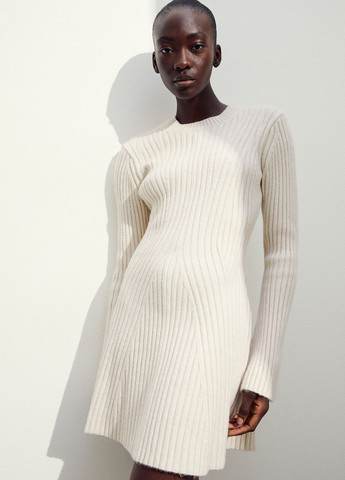 Світло-бежева кежуал сукня кльош H&M однотонна
