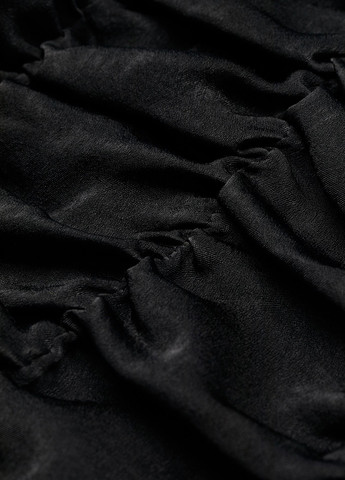 Черное коктейльное платье силуэтная H&M однотонное