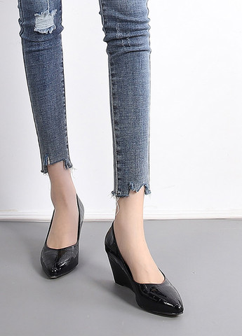 SHEIN Туфли лодочки черный з искусственная кожа, полиуретан, китай — демисезон (331110016)