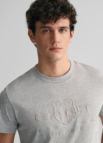 Сіра футболка Gant