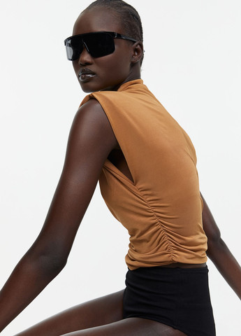 Светло-коричневая блуза H&M