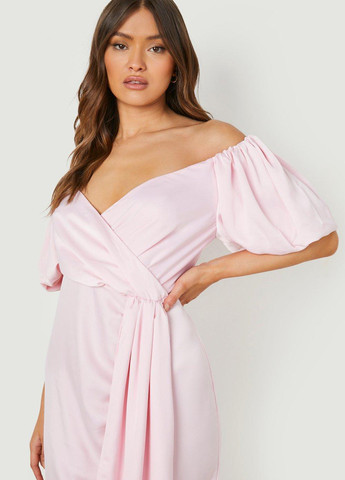 Светло-розовое вечернее платье в греческом стиле Boohoo однотонное