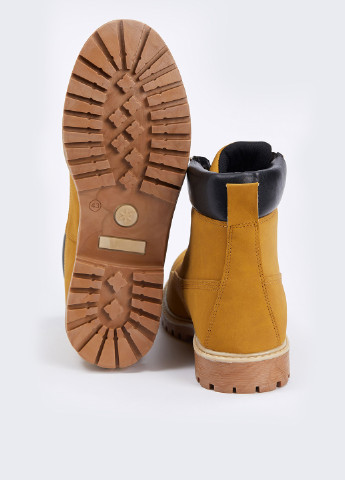 Горчичные осенние ботинки тимберленды DeFacto