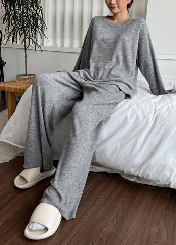 Серая всесезон пижама (лонгслив, брюки) лонгслив + брюки SHEIN
