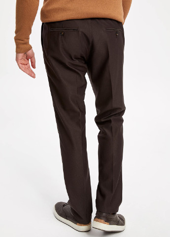 Коричневые кэжуал демисезонные зауженные брюки DeFacto