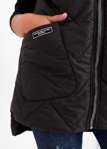Женская жилетка с накладными карманами черного цвета р.48/50 322706 New Trend (256163453)